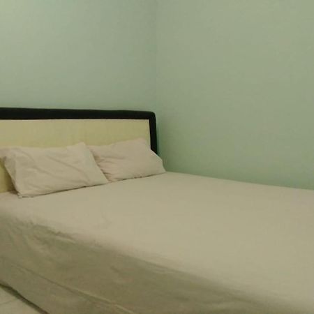 Oyo 90766 Gardenia Boarding House Purwokerto Exterior foto