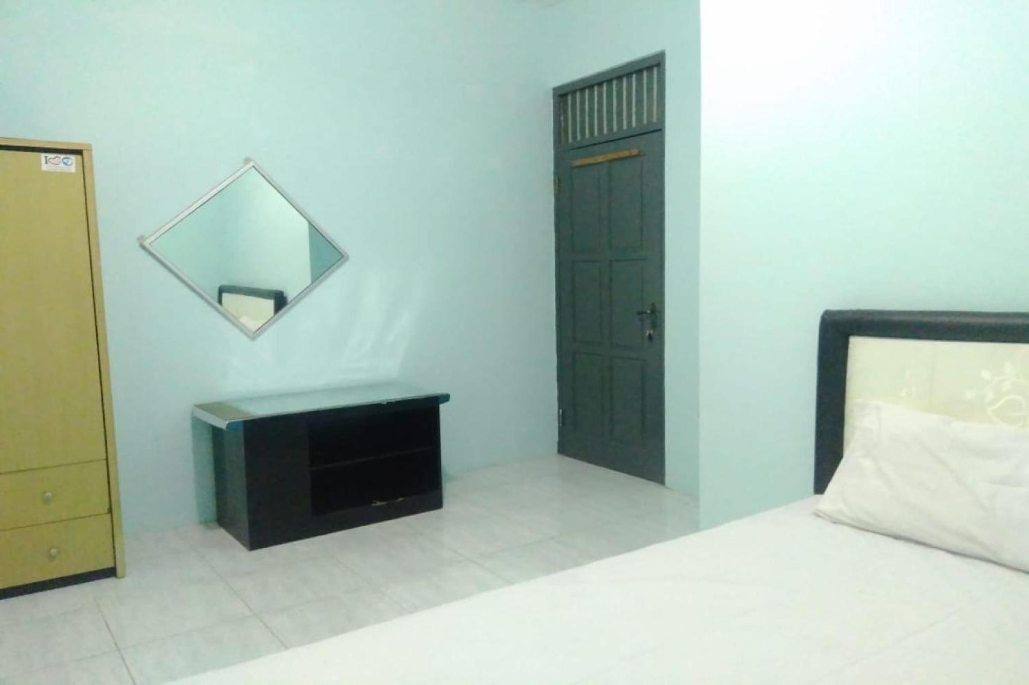 Oyo 90766 Gardenia Boarding House Purwokerto Exterior foto